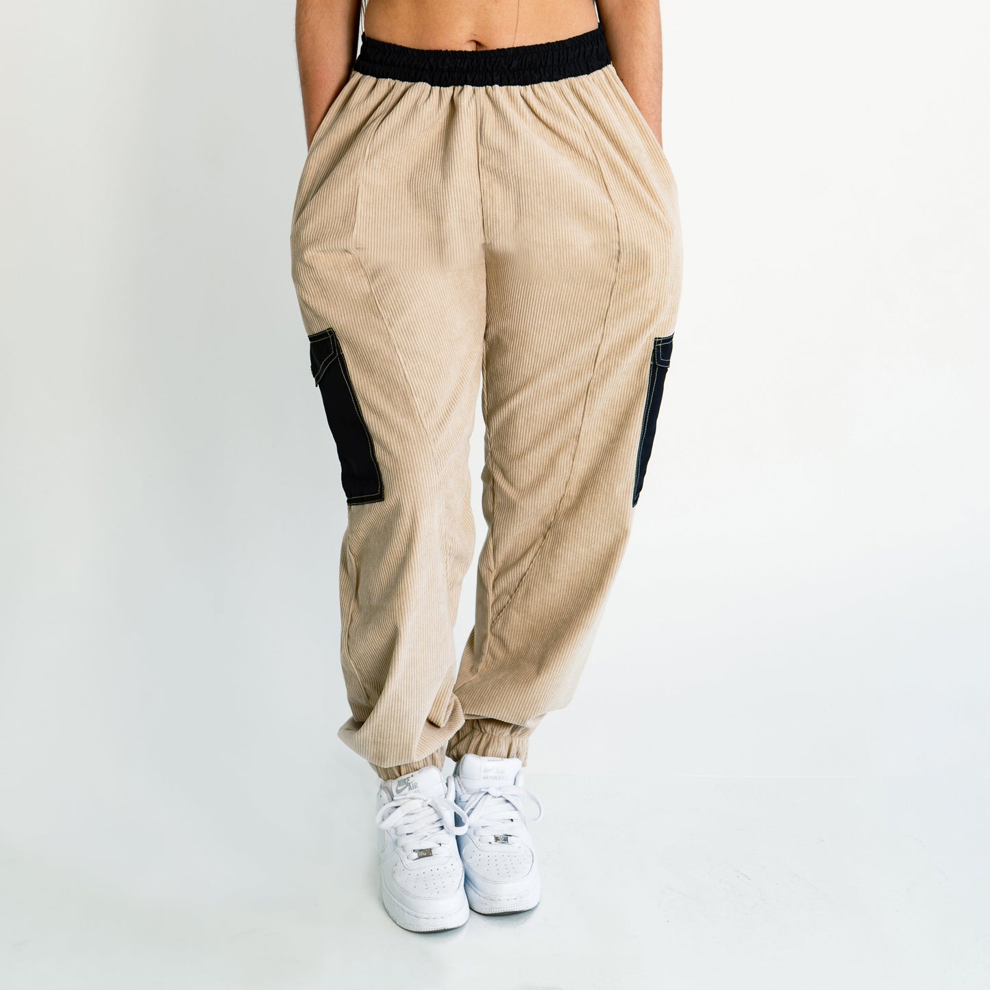 Pantalón Cargo Pana Beige